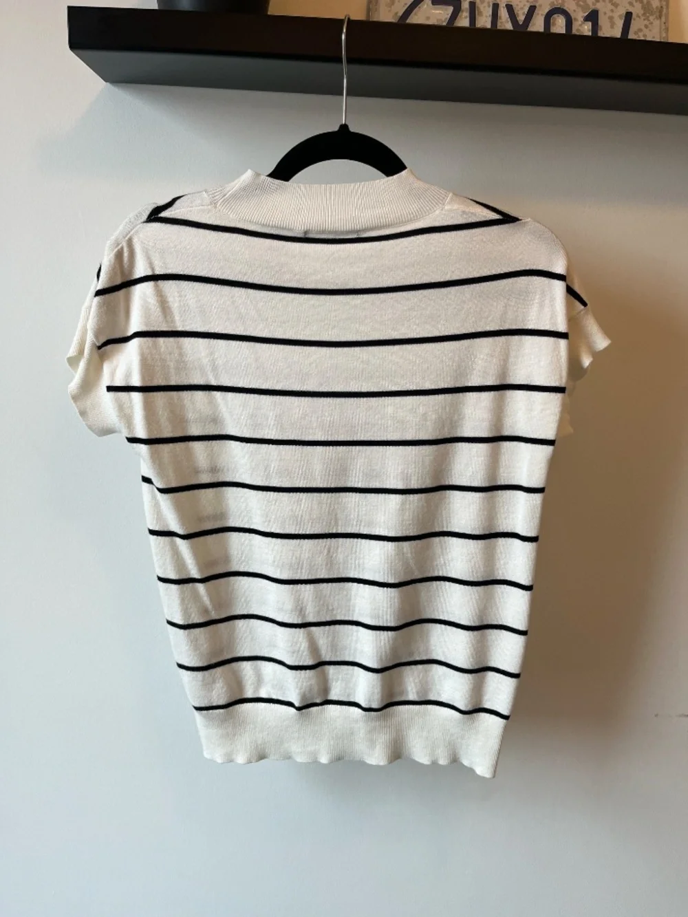 Tahari Striped Mock Neck Knit Top XS - Picture 4 of 4